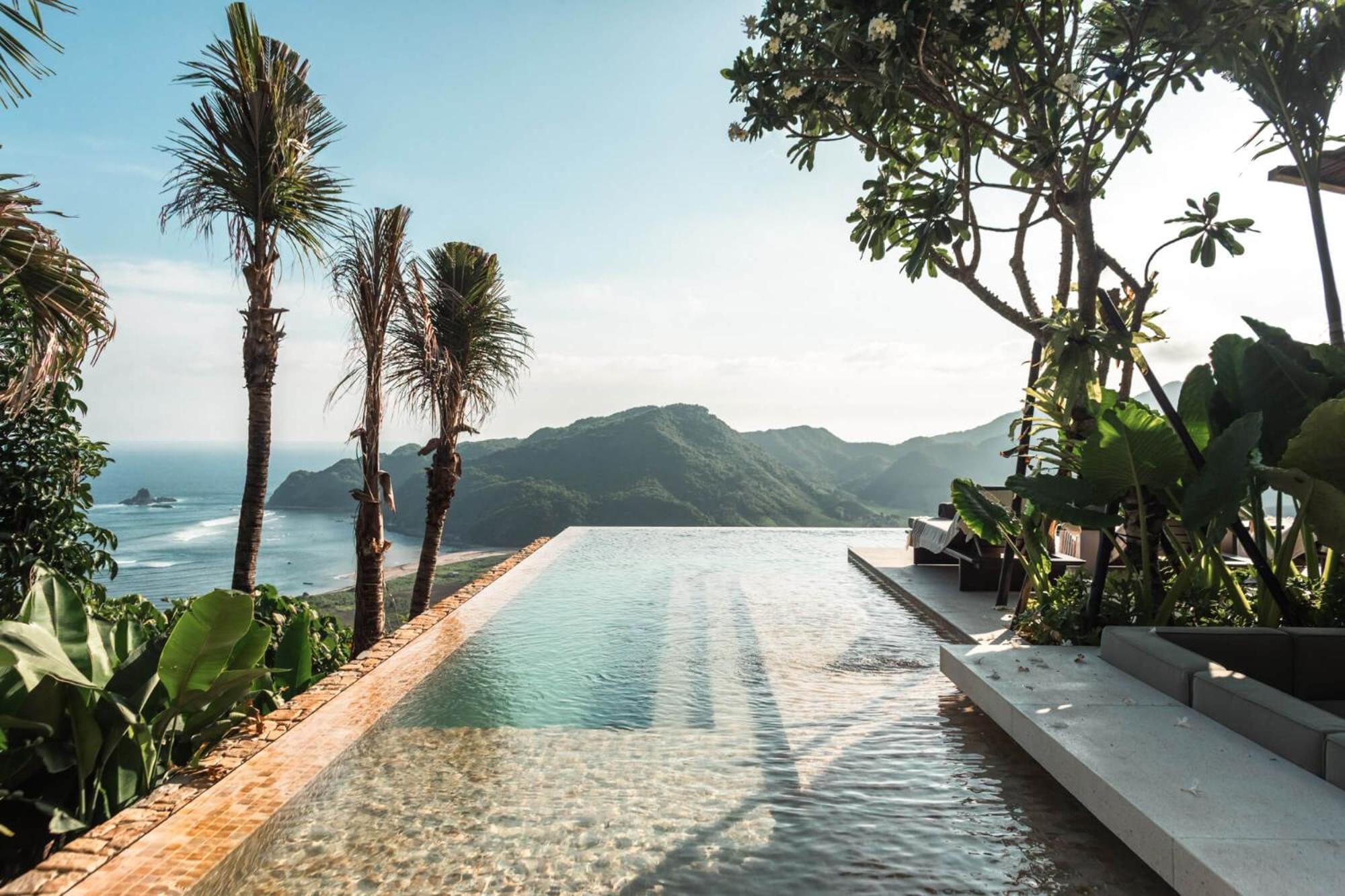 Tampah Hills Hotel เซอลงเบอลานัก ภายนอก รูปภาพ