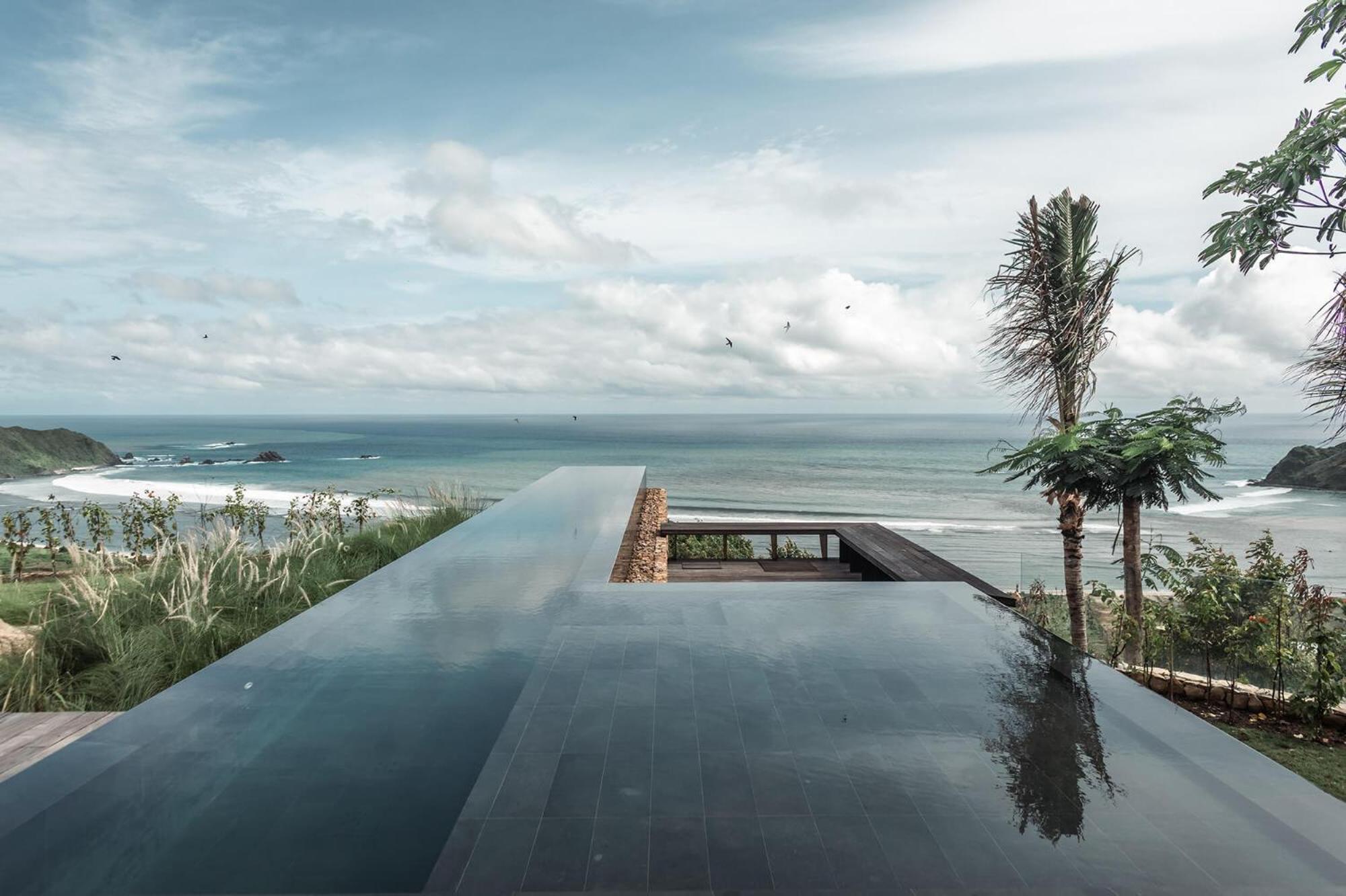 Tampah Hills Hotel เซอลงเบอลานัก ภายนอก รูปภาพ